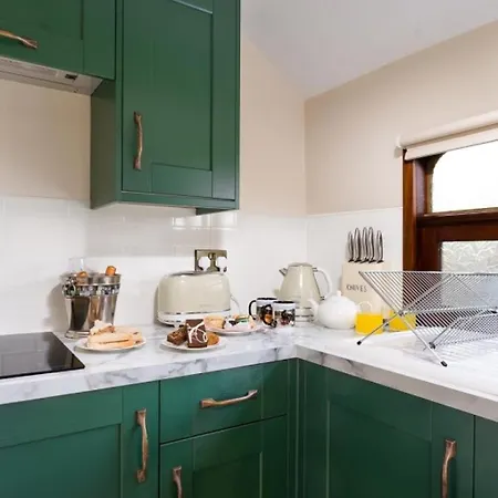 2 Bed In Oc-m28844 *
